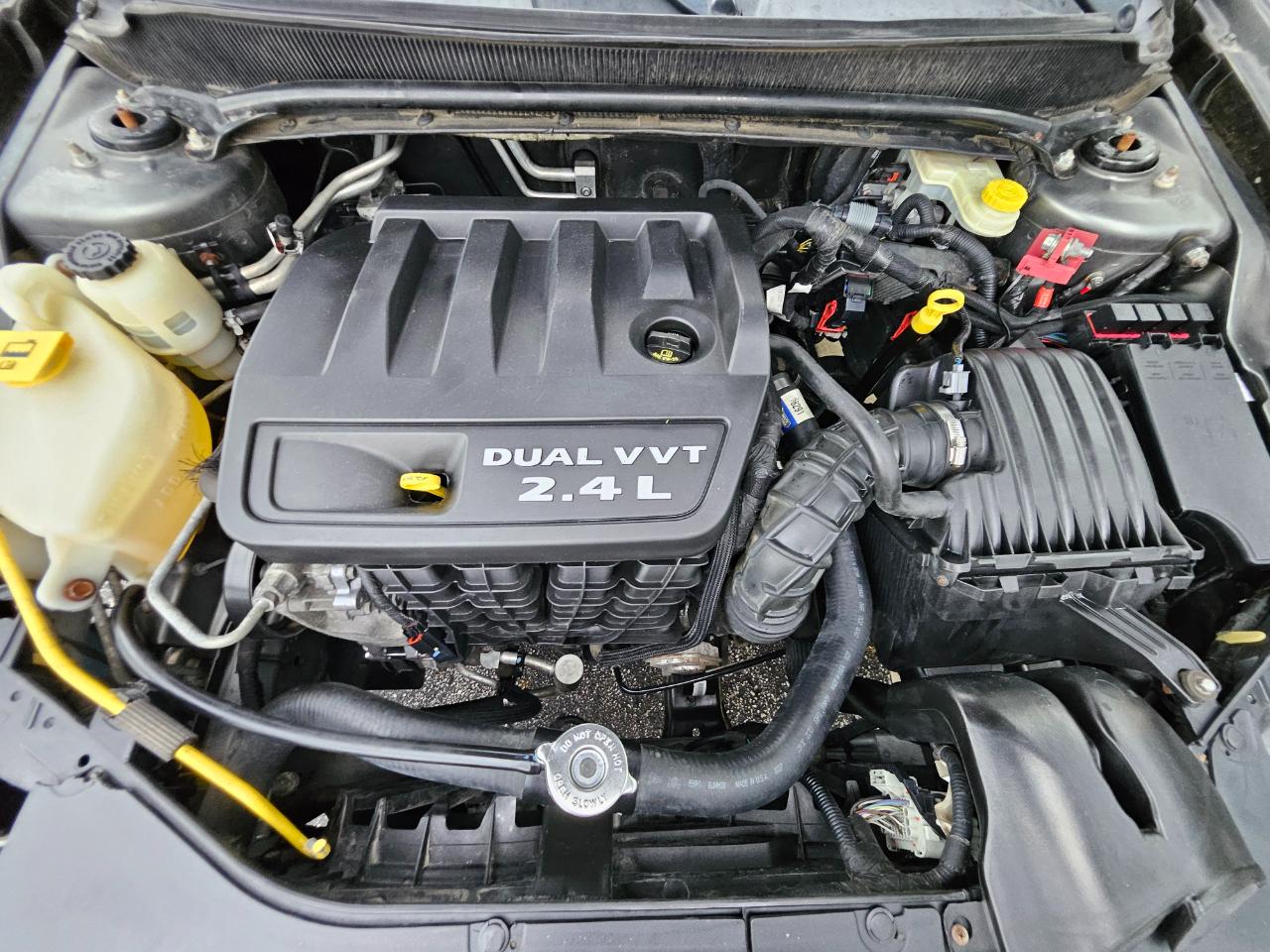 Dodge Avenger 4dr Sdn SE 2012