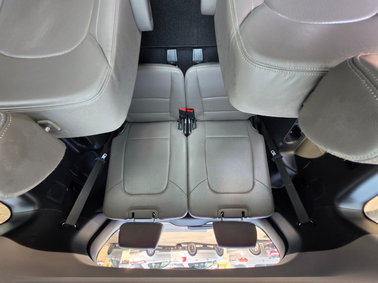 Hyundai Santa Fe AWD 4dr Limited 2013