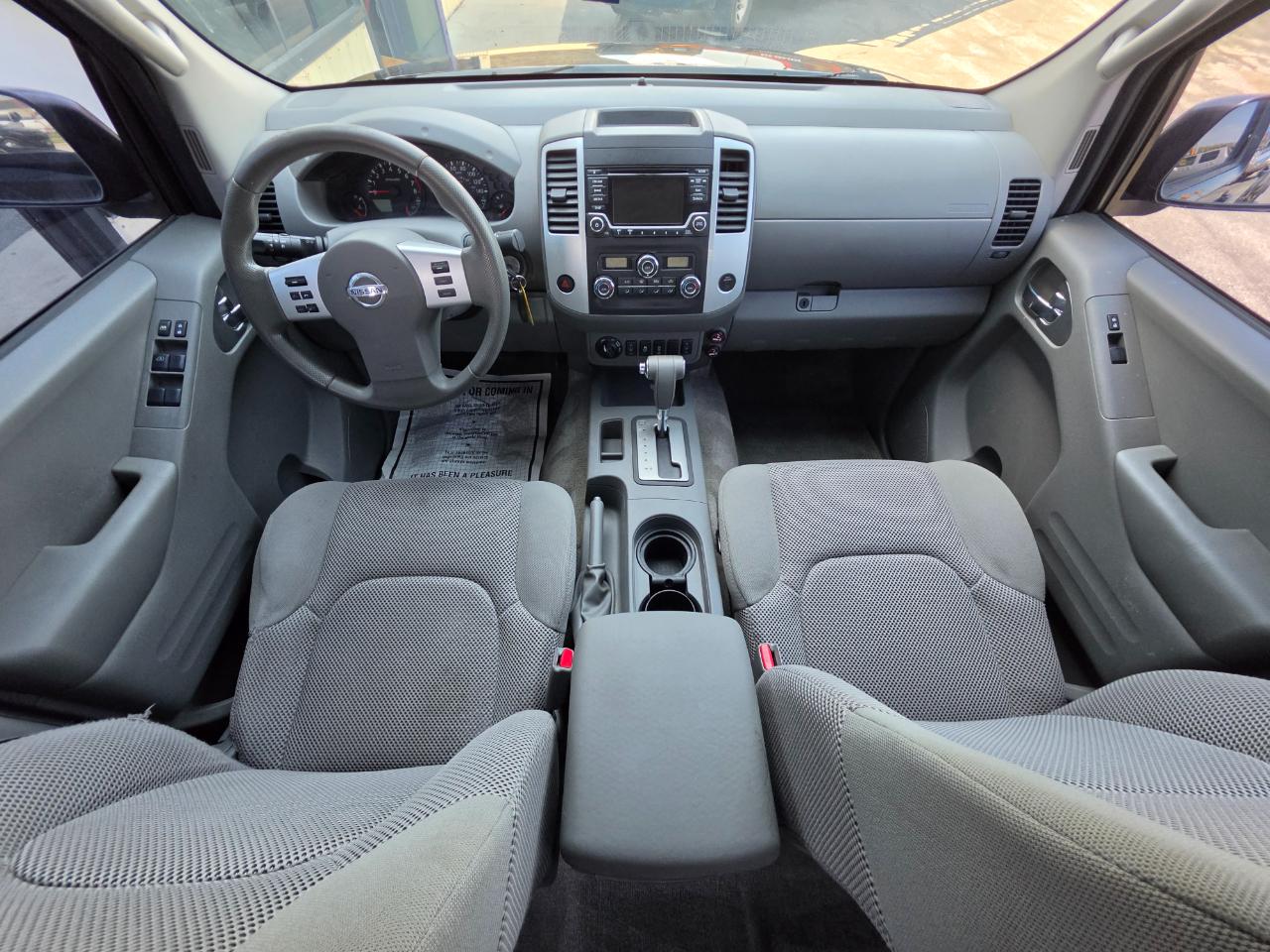 Nissan Frontier  2015