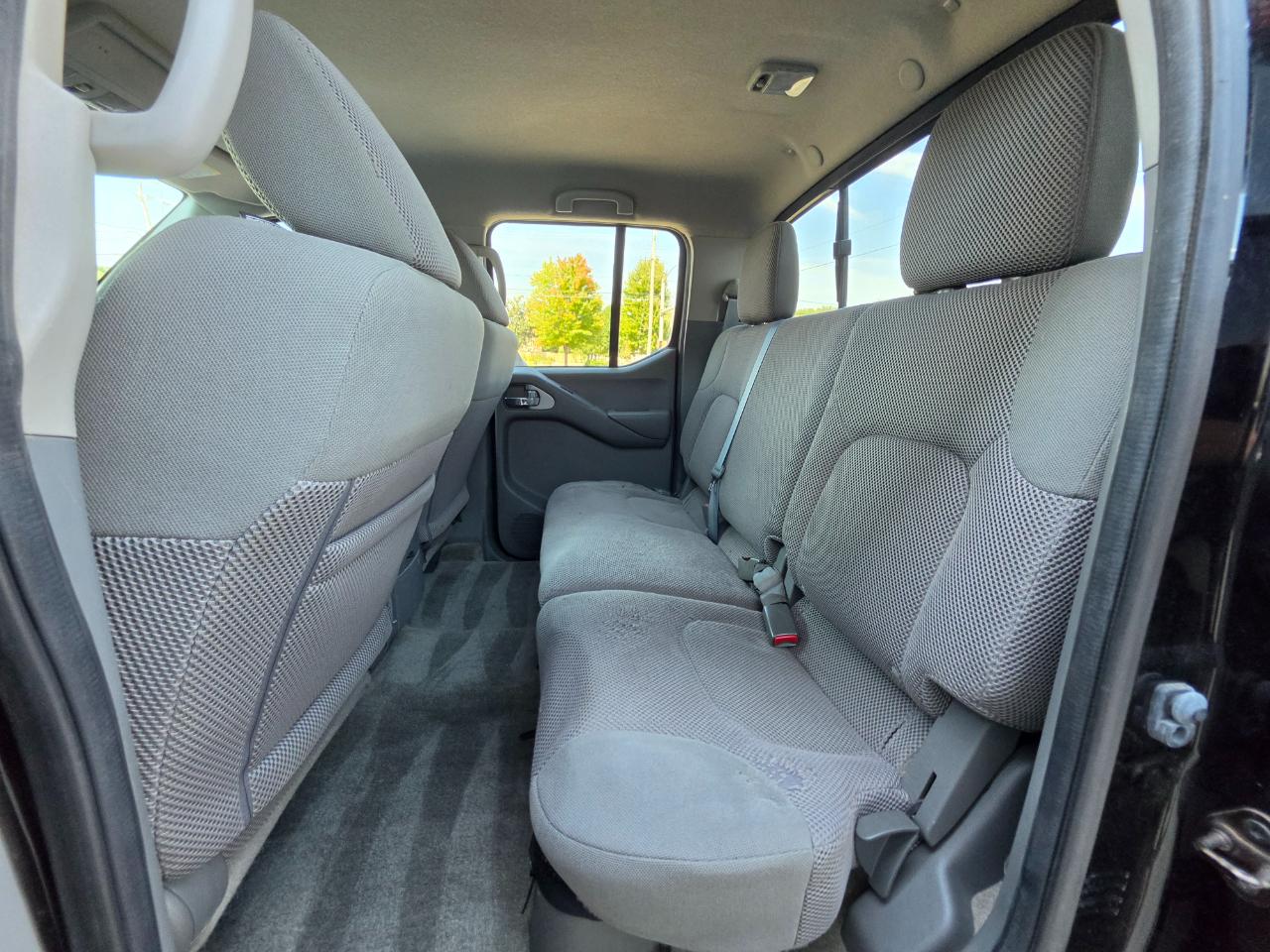 Nissan Frontier  2015