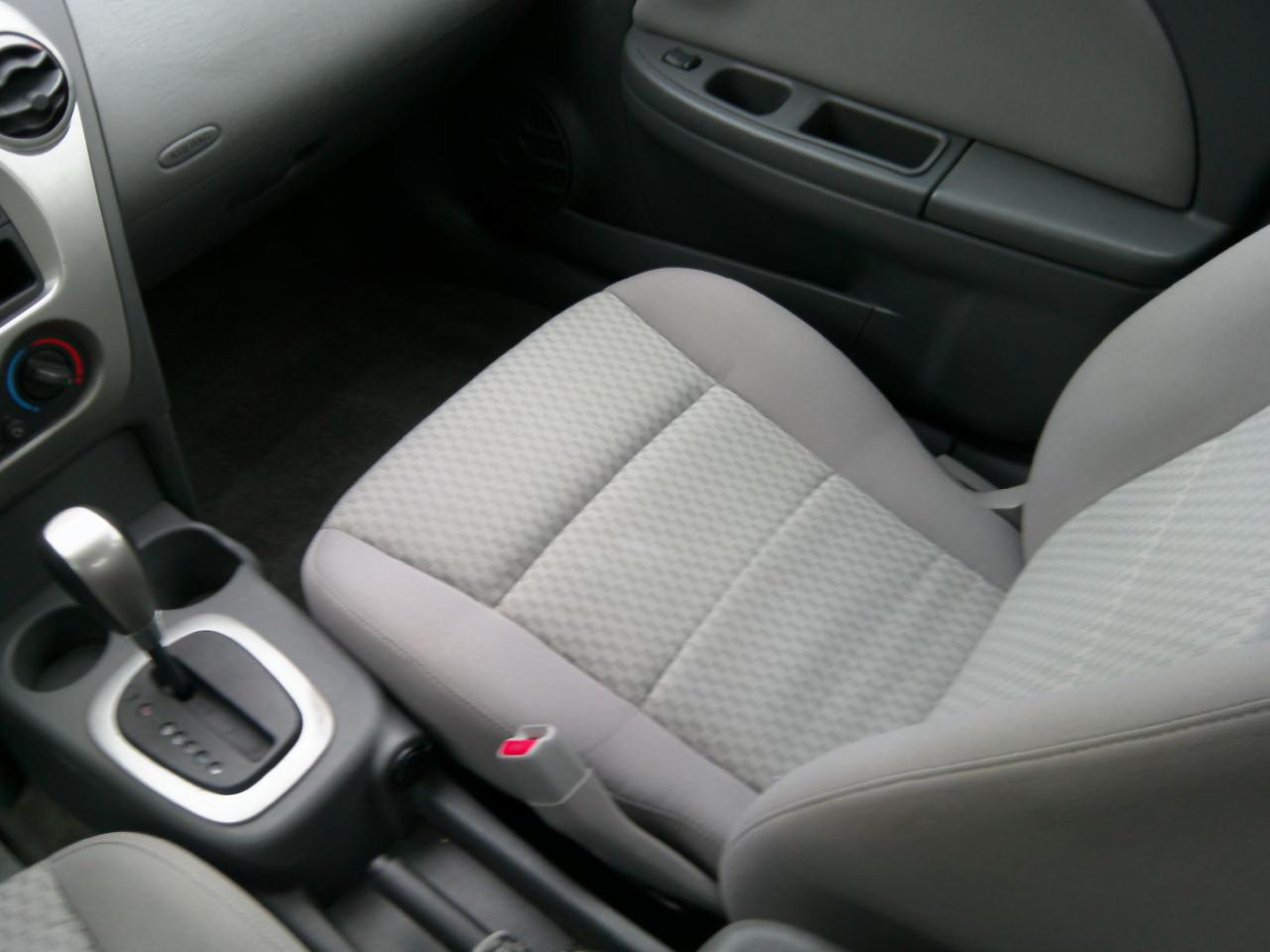 Saturn ION ION 2 4dr Sdn Auto 2005