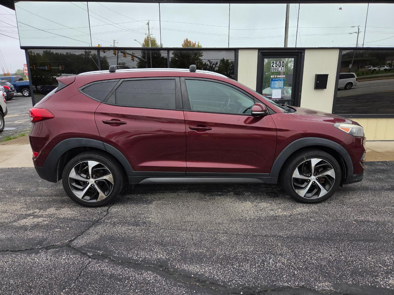 Hyundai Tucson AWD 4dr Sport w/Beige Int 2016