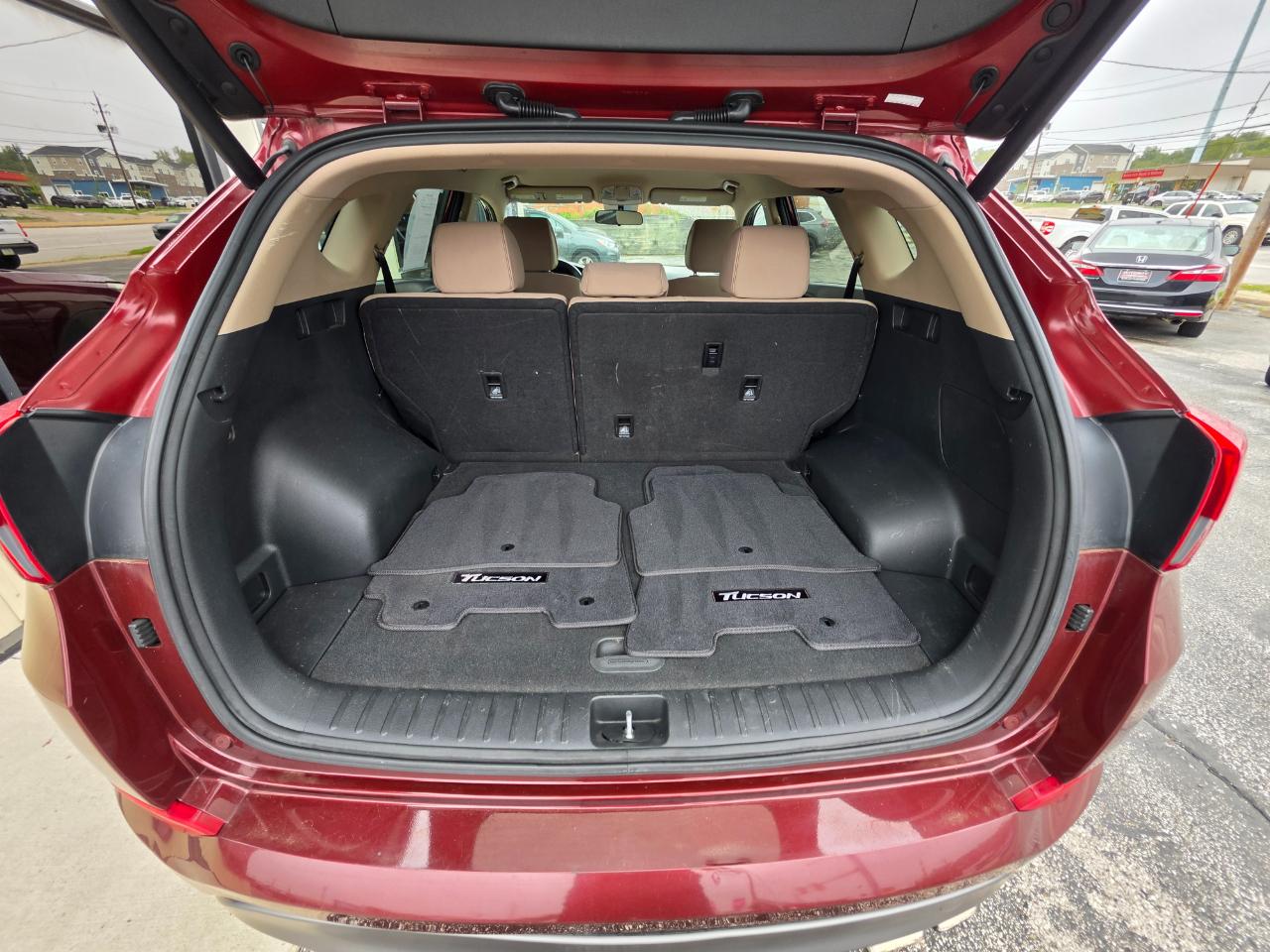 Hyundai Tucson AWD 4dr Sport w/Beige Int 2016