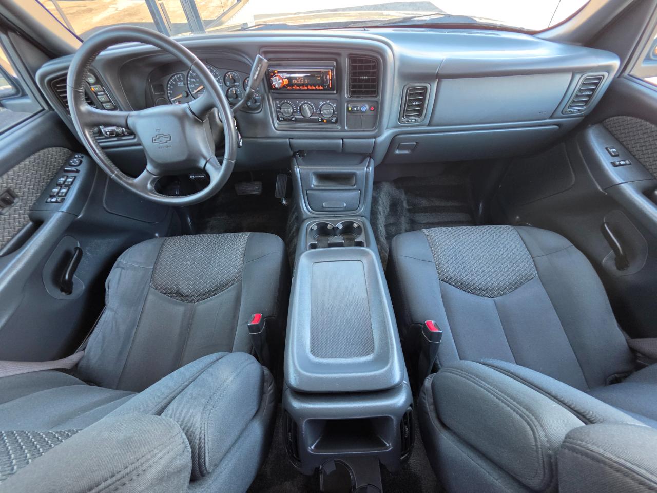 Chevrolet Avalanche 1500 5dr Crew Cab 130" WB 4WD 2002