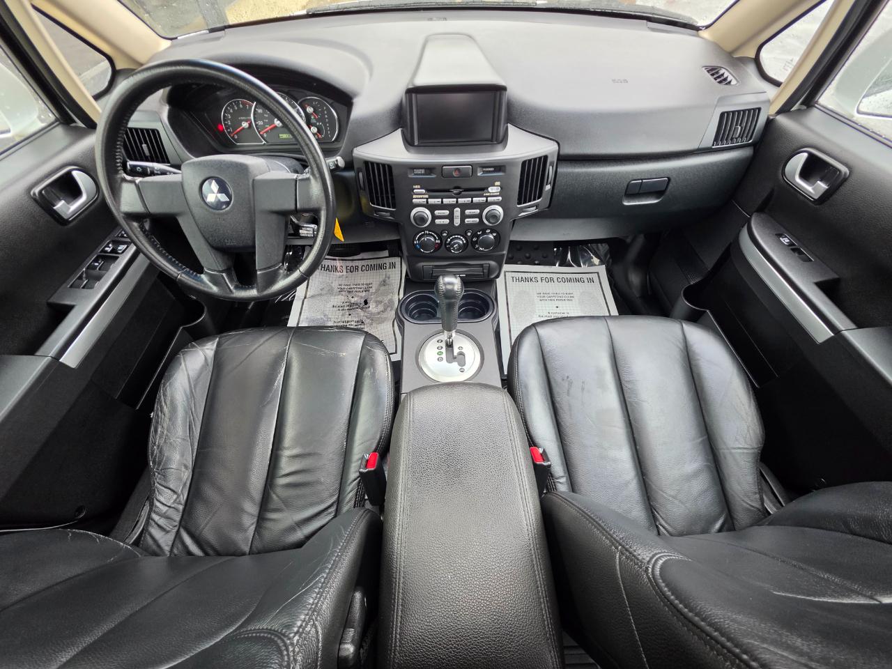 Mitsubishi Endeavor AWD 4dr SE 2011