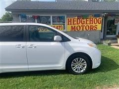 2014 Toyota Sienna 