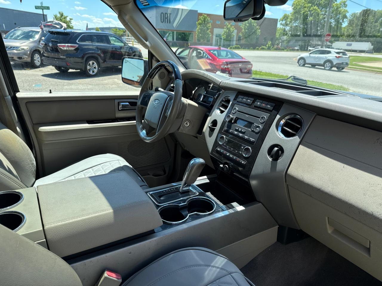 Ford Expedition Limited 2WD 2011