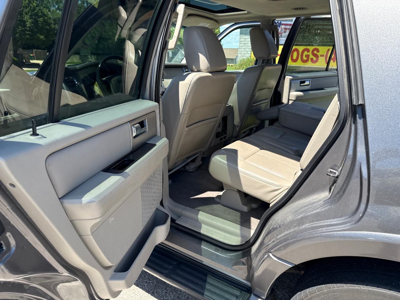 Ford Expedition Limited 2WD 2011