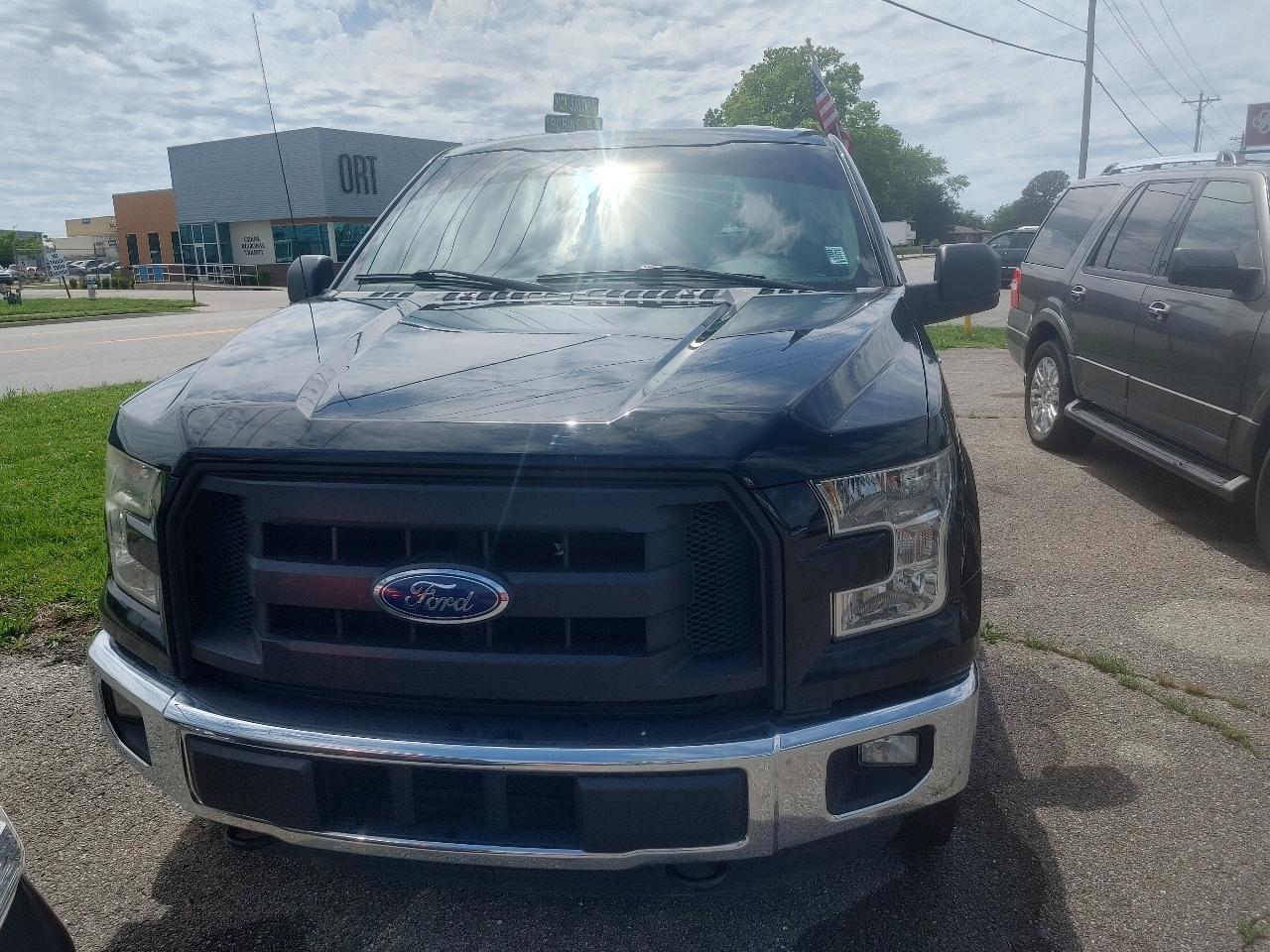 Ford F-150 4WD SuperCab 145" XL 2016