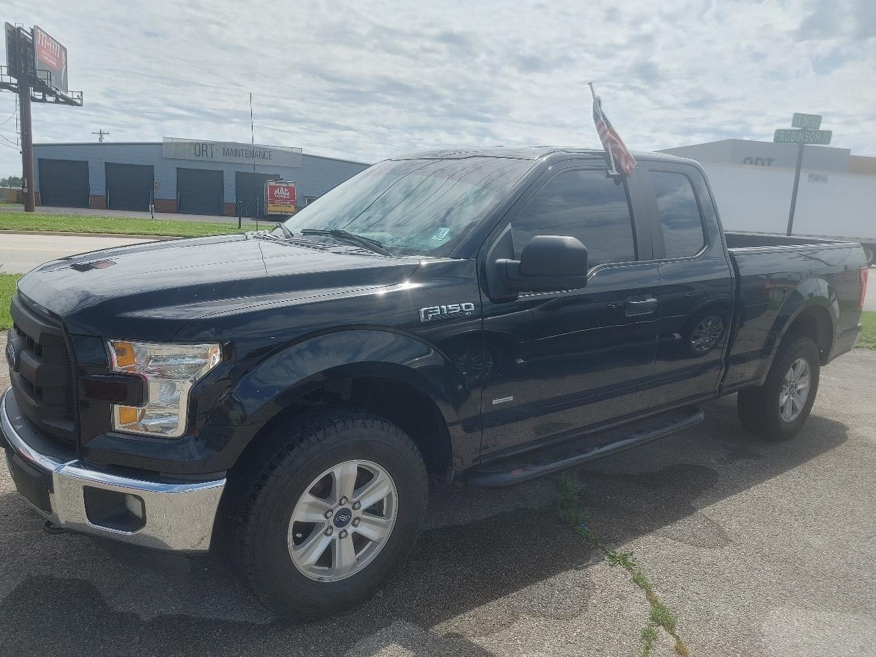 Ford F-150 4WD SuperCab 145" XL 2016