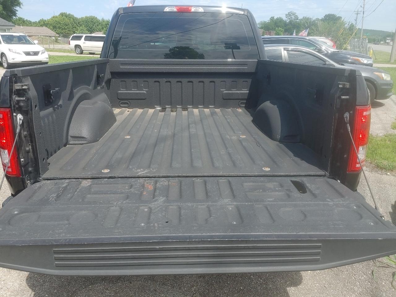 Ford F-150 4WD SuperCab 145" XL 2016
