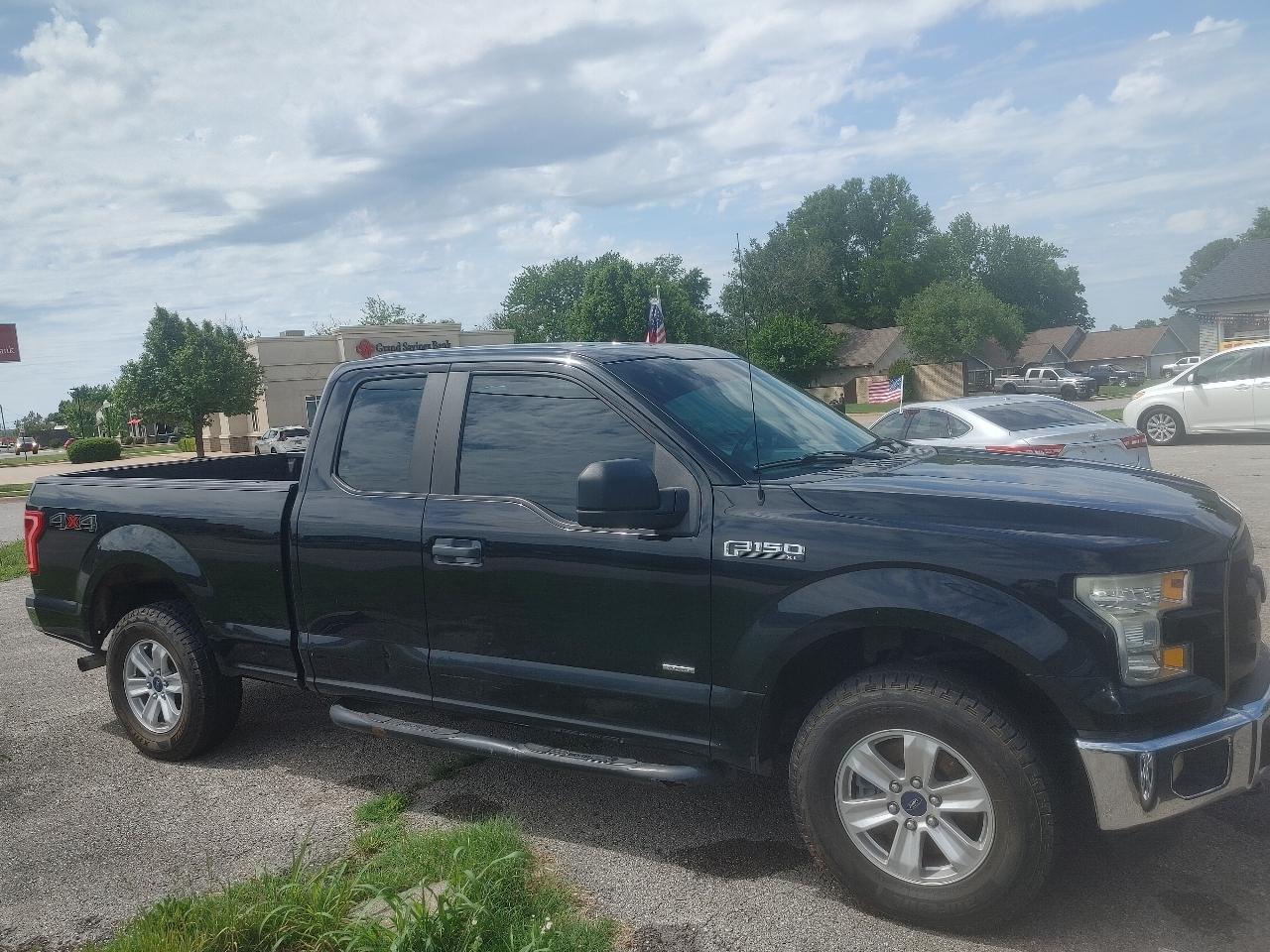 Ford F-150 4WD SuperCab 145" XL 2016