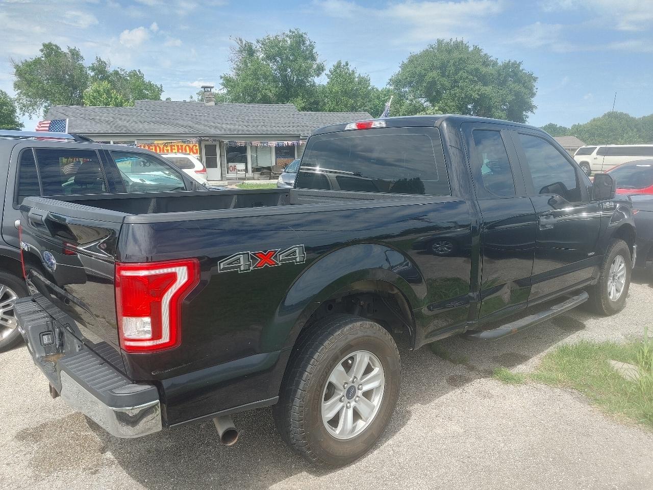 Ford F-150 4WD SuperCab 145" XL 2016