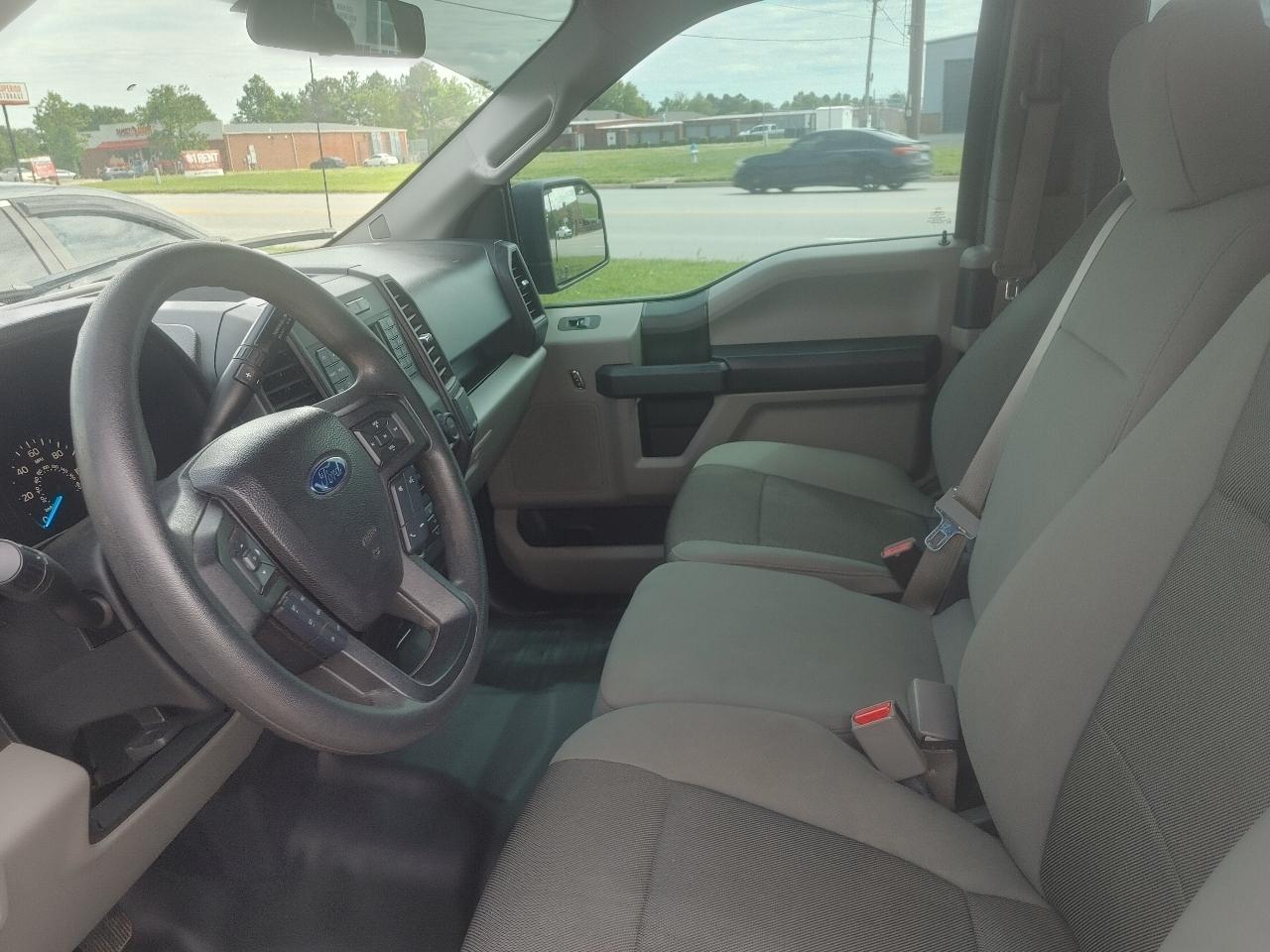 Ford F-150 4WD SuperCab 145" XL 2016