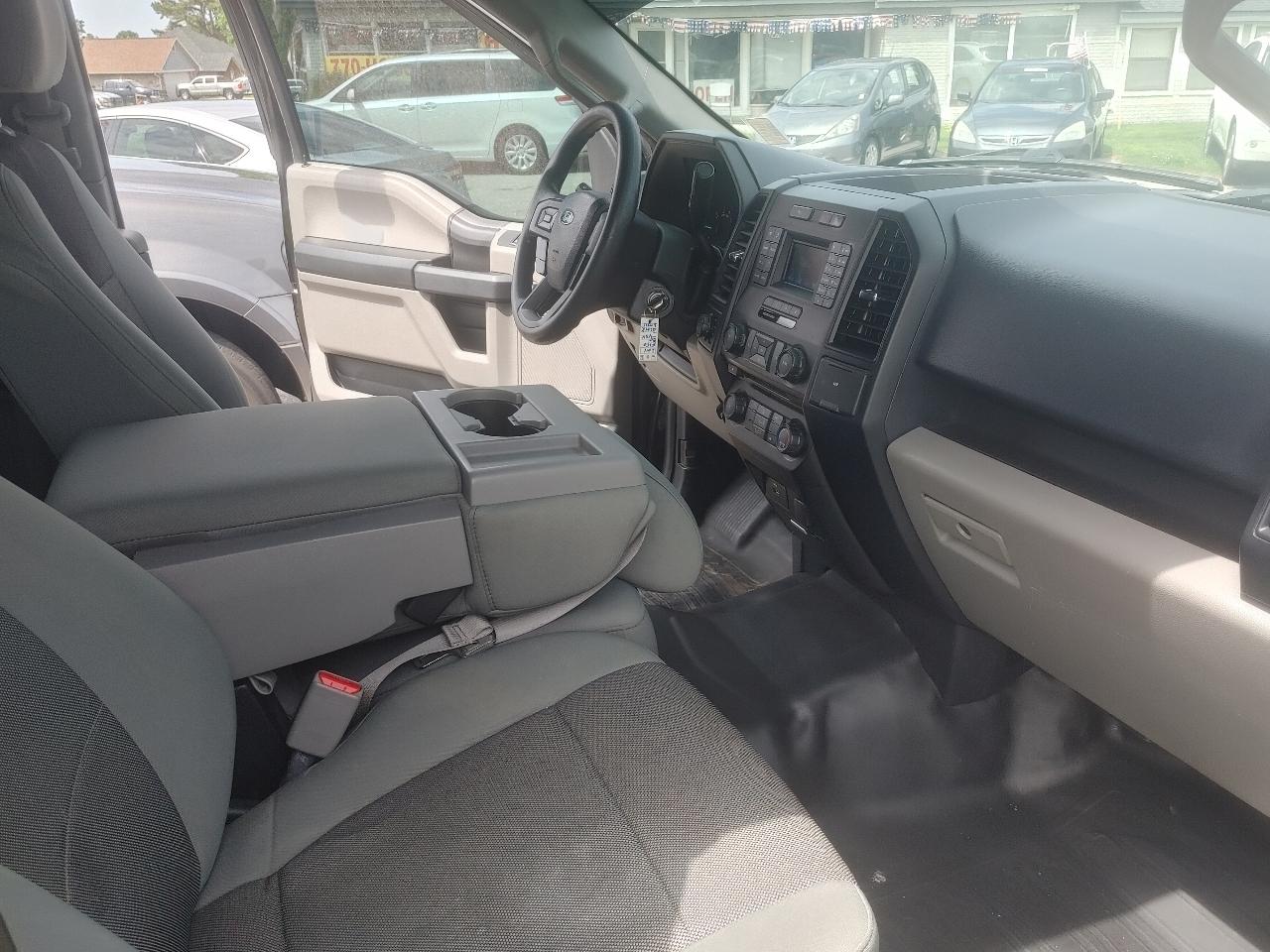 Ford F-150 4WD SuperCab 145" XL 2016