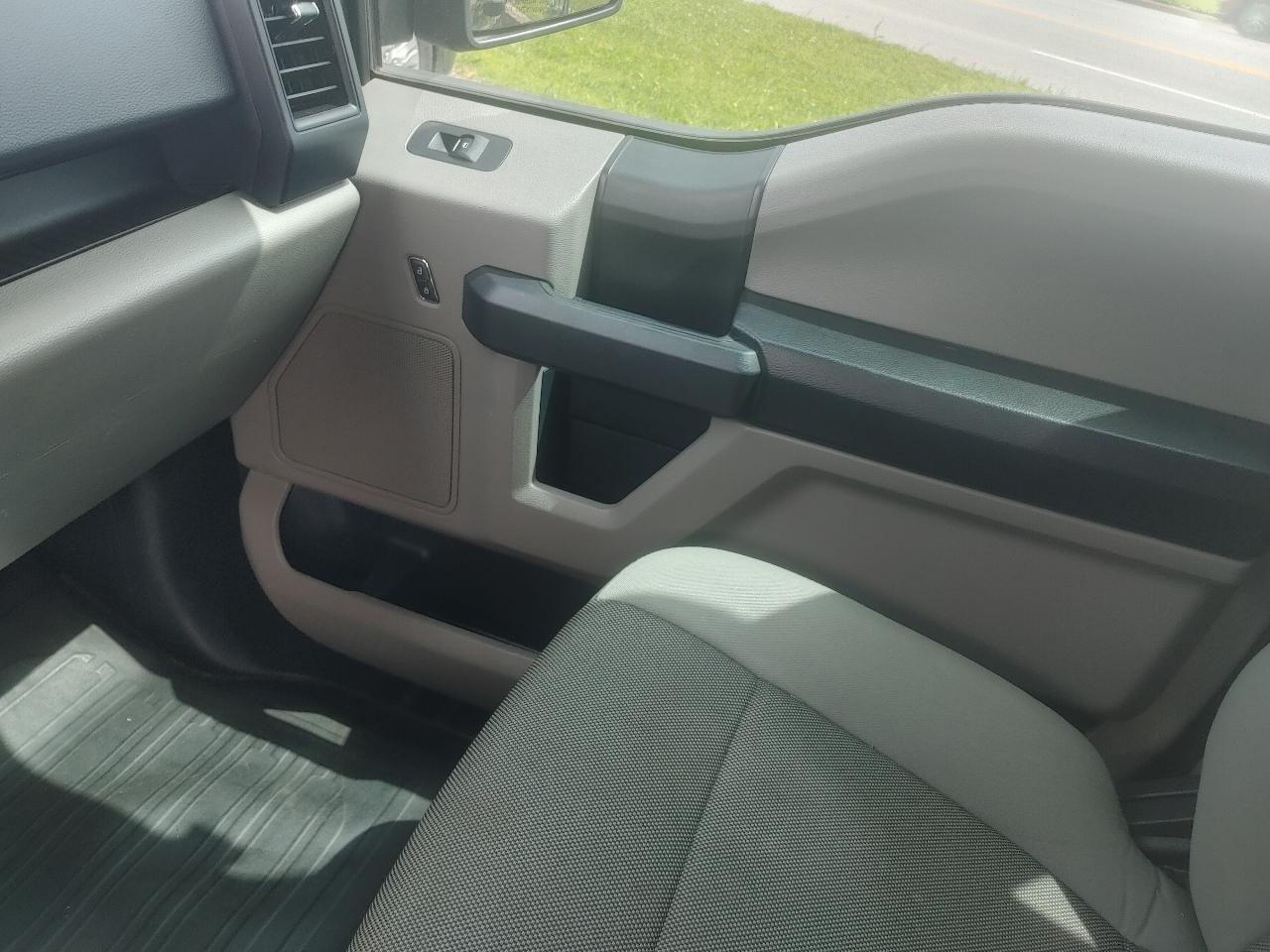 Ford F-150 4WD SuperCab 145" XL 2016