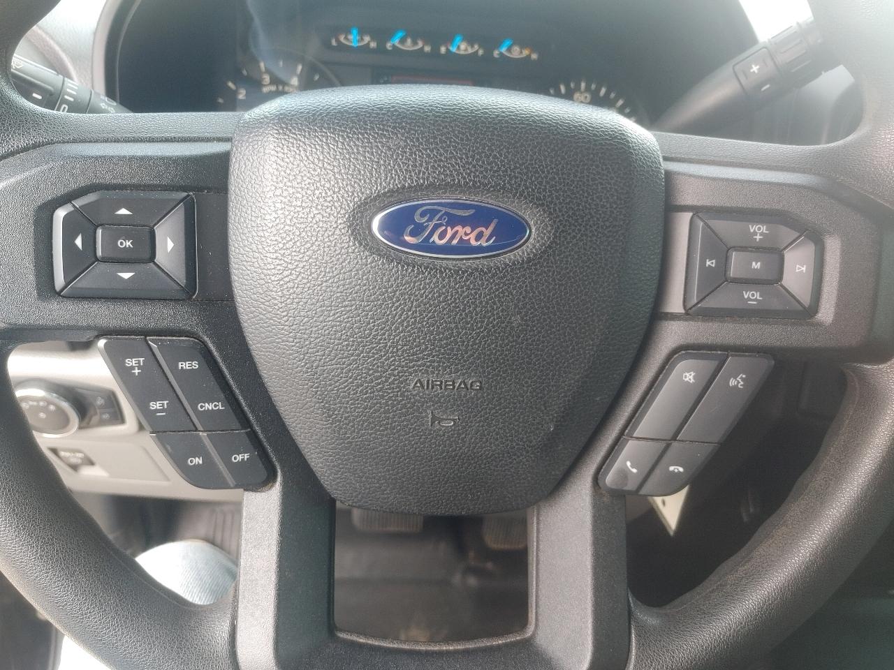 Ford F-150 4WD SuperCab 145" XL 2016