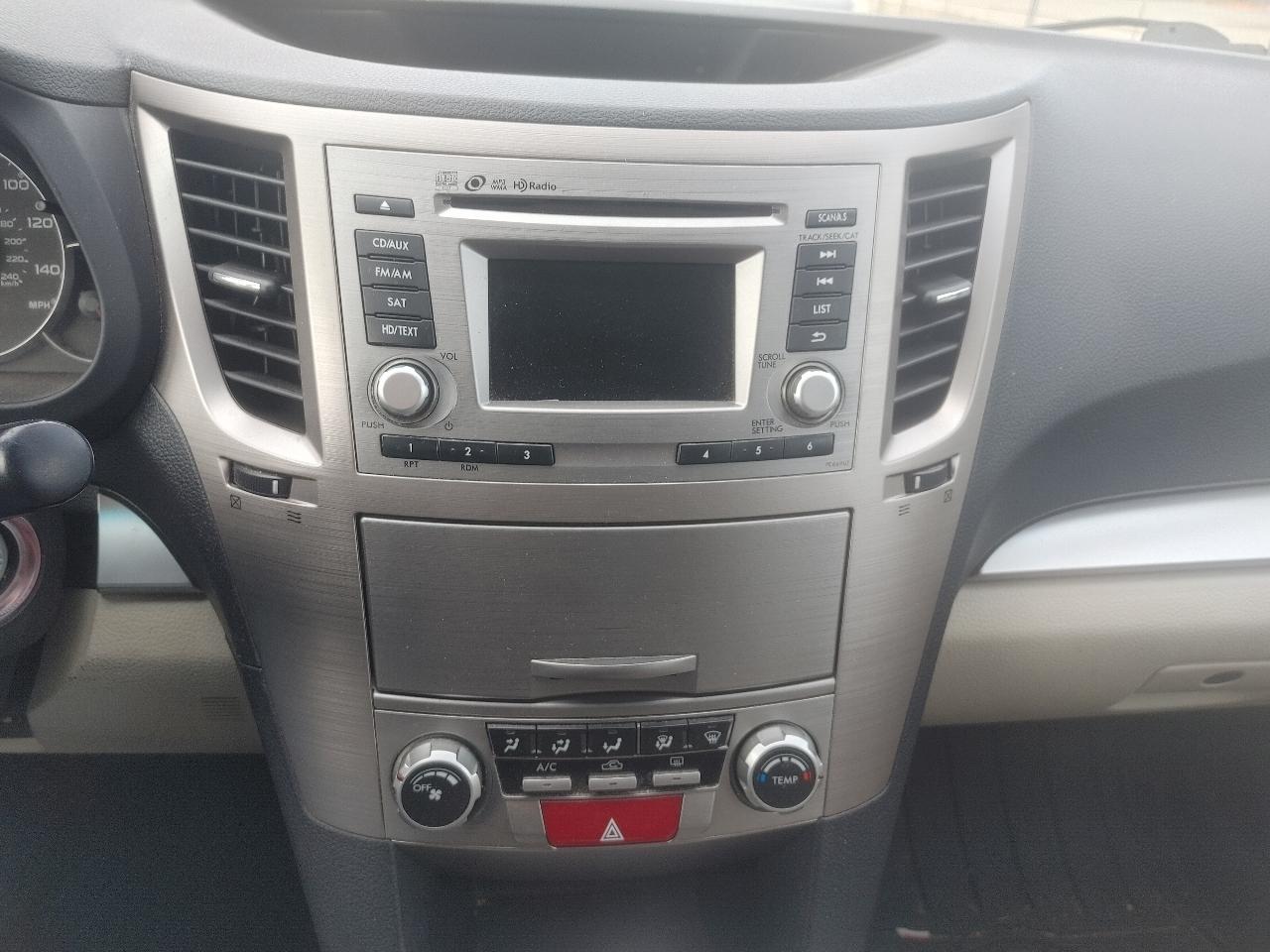 Subaru Outback 2.5i Premium 2014