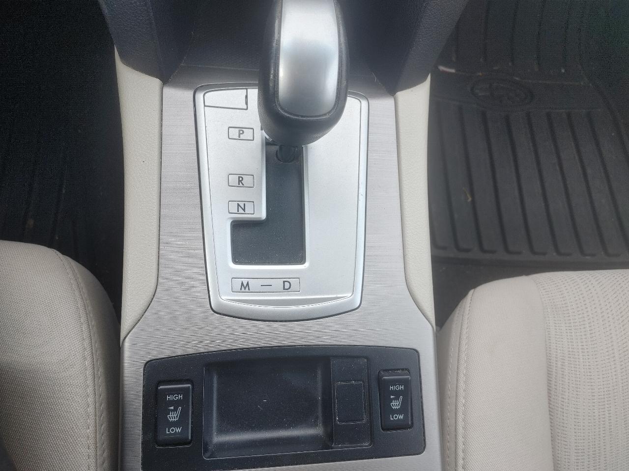 Subaru Outback 2.5i Premium 2014