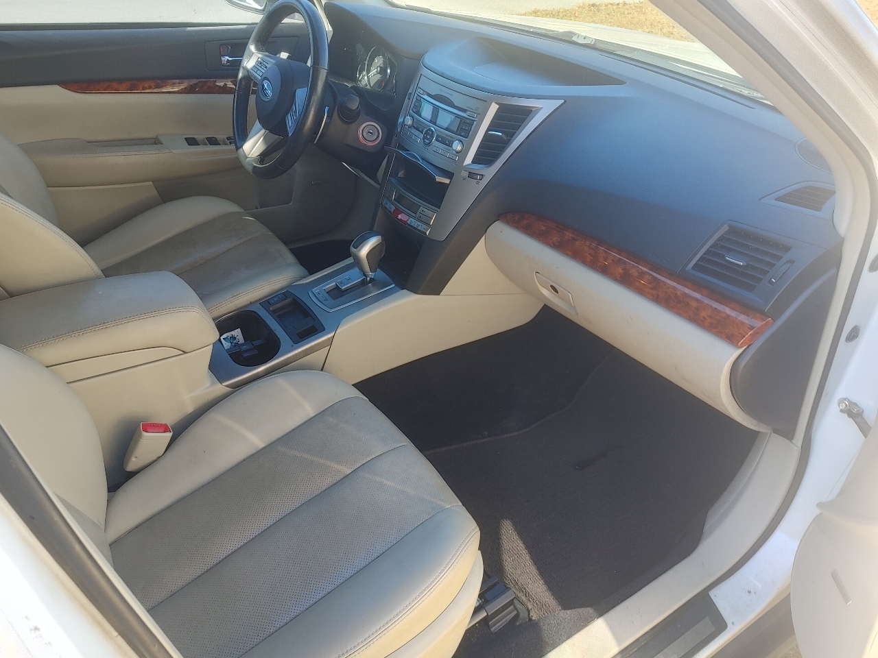 Subaru Outback 2.5i Limited 2011