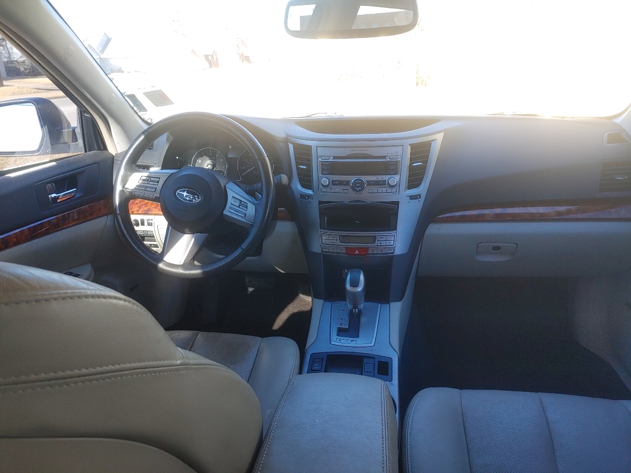 Subaru Outback 2.5i Limited 2011