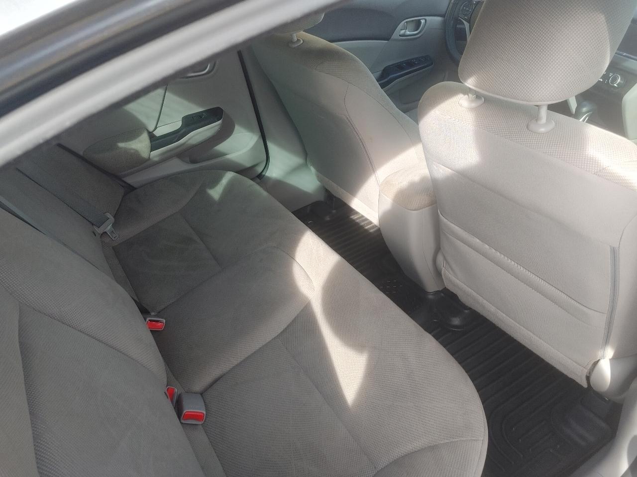 Honda Civic LX Sedan 5-Speed AT 2012