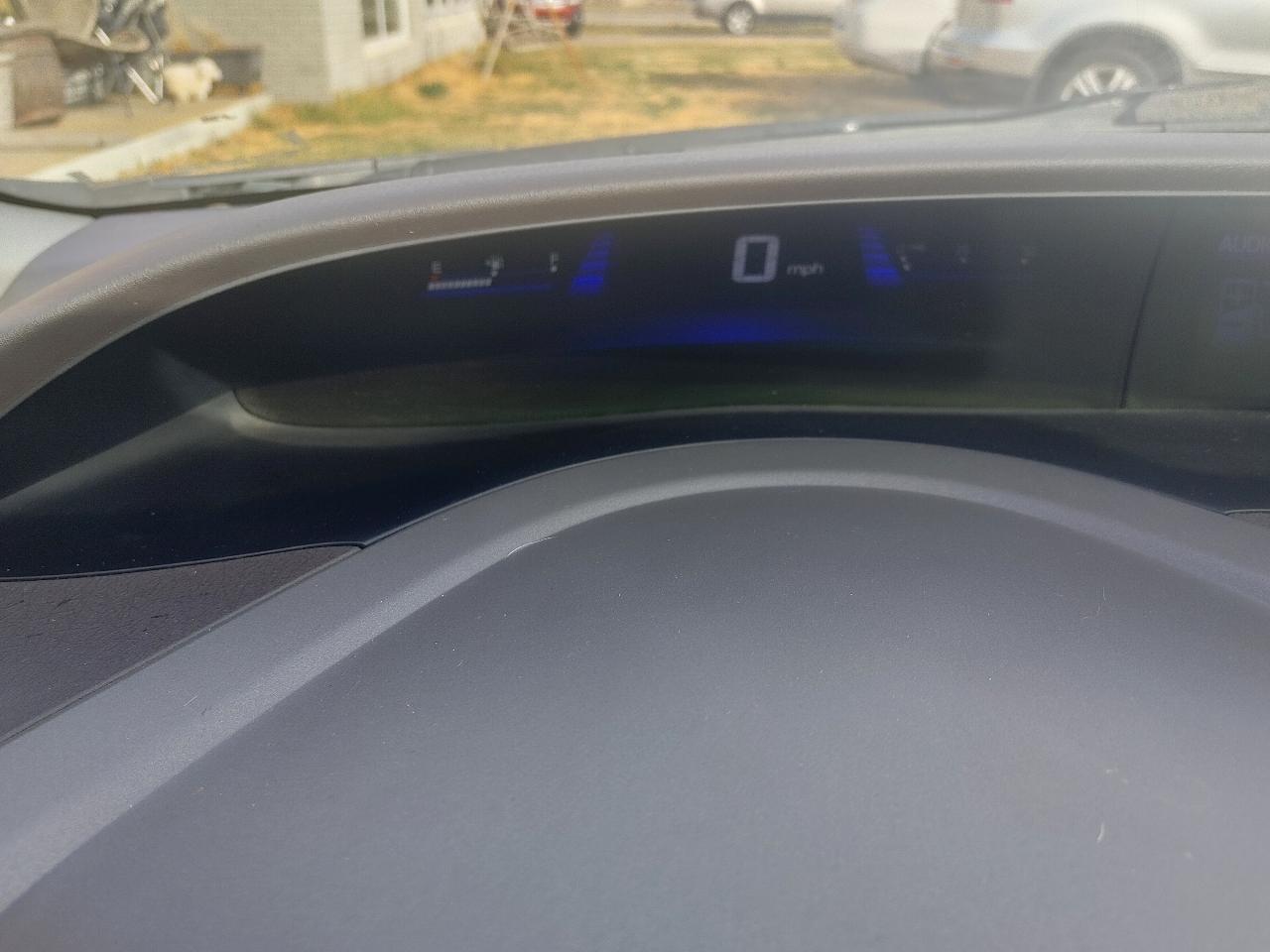 Honda Civic LX Sedan 5-Speed AT 2012