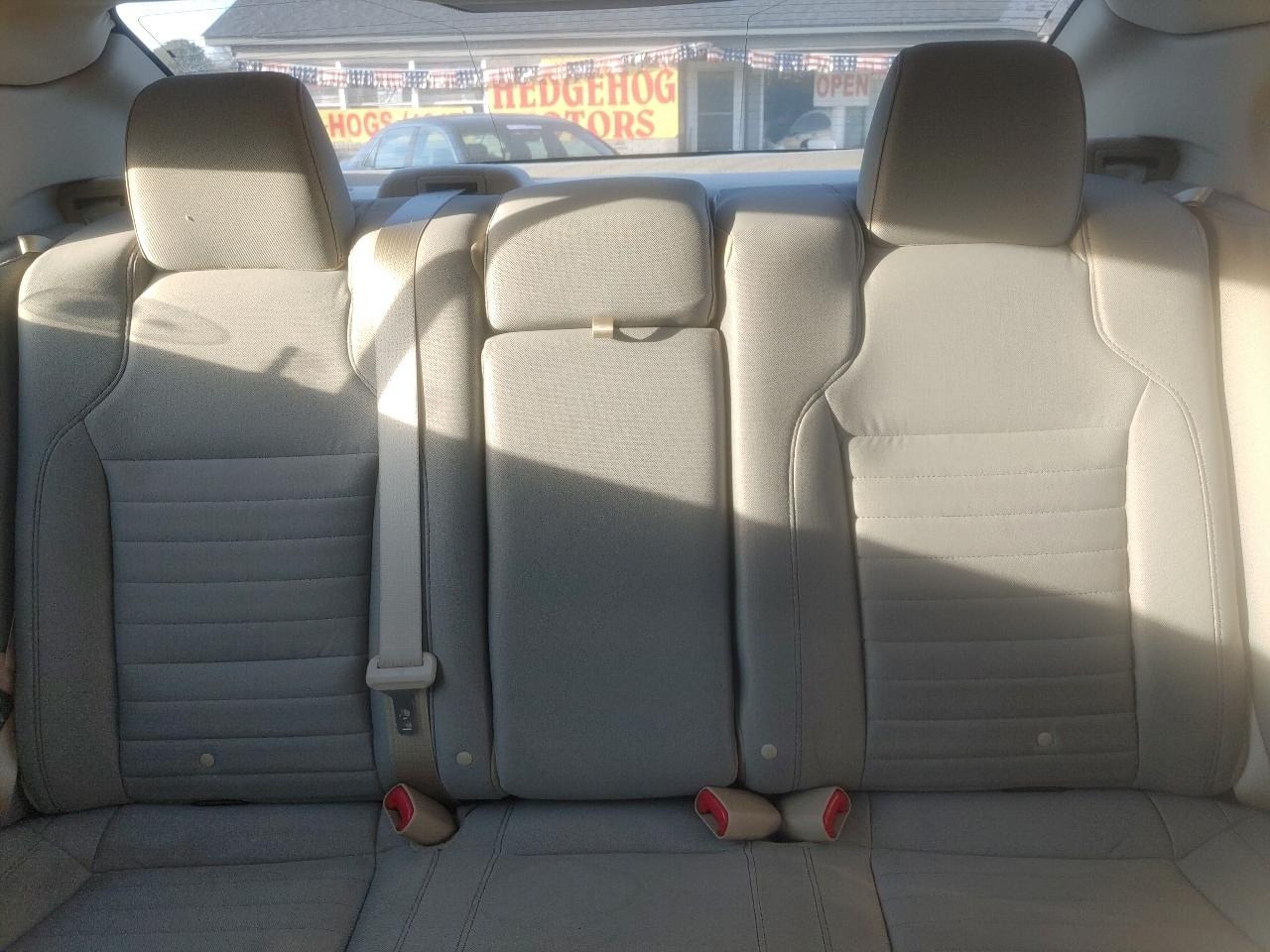 Ford Taurus SE FWD 2015