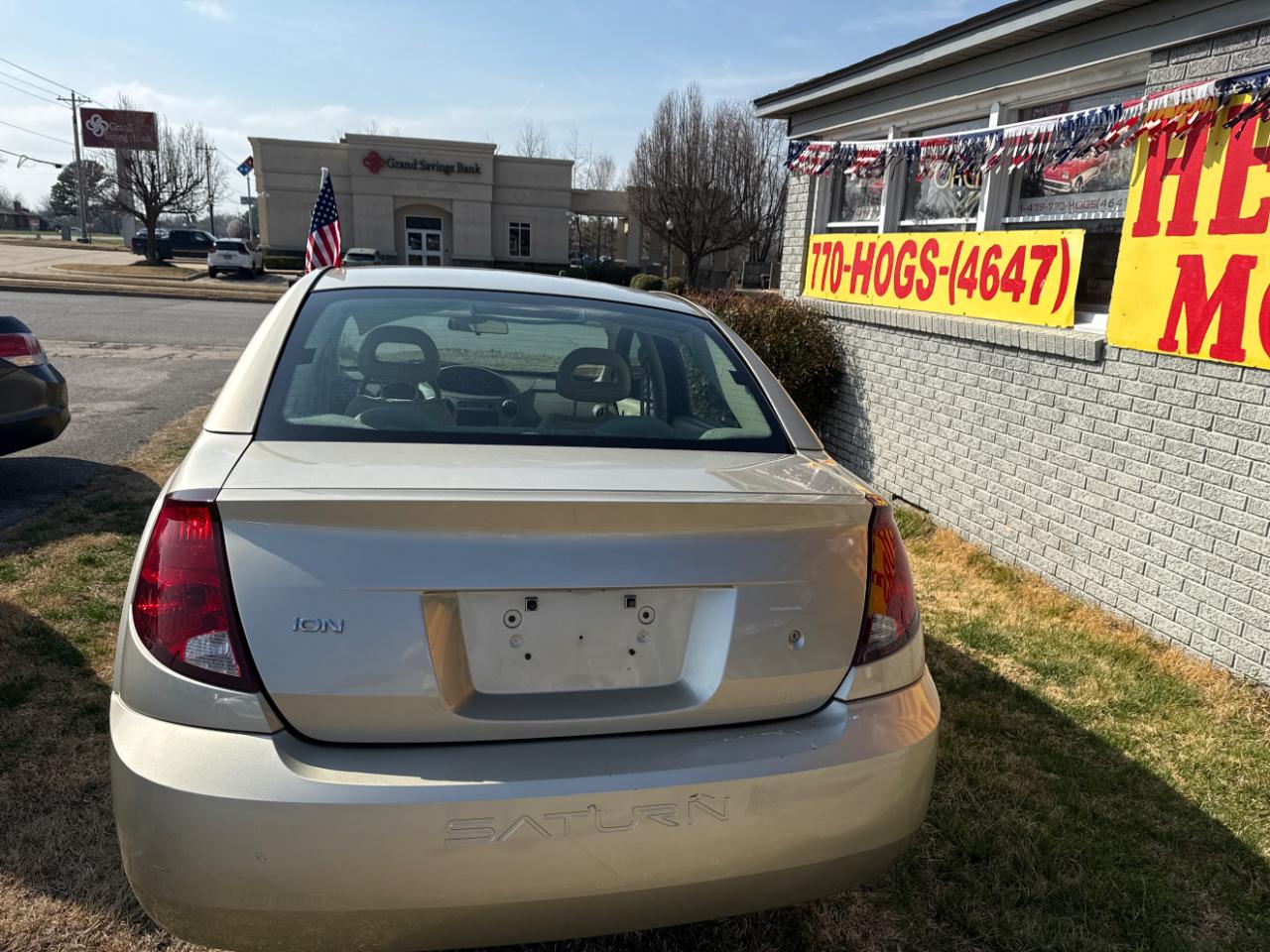 Saturn ION 4dr Sdn Auto ION 2 2004