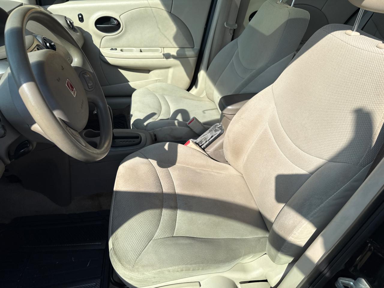 Saturn ION 4dr Sdn Auto ION 2 2004