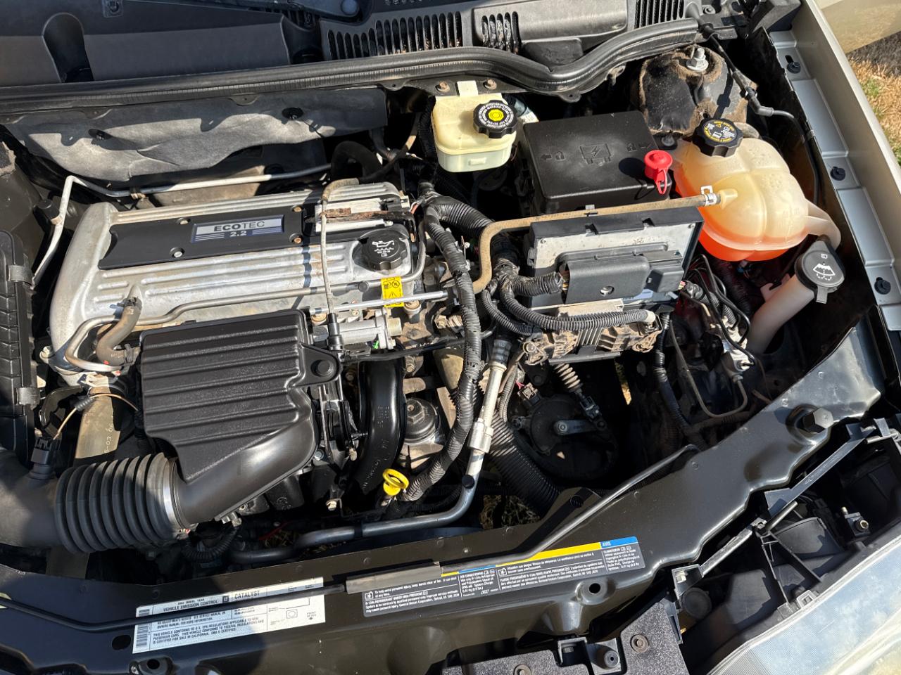 Saturn ION 4dr Sdn Auto ION 2 2004