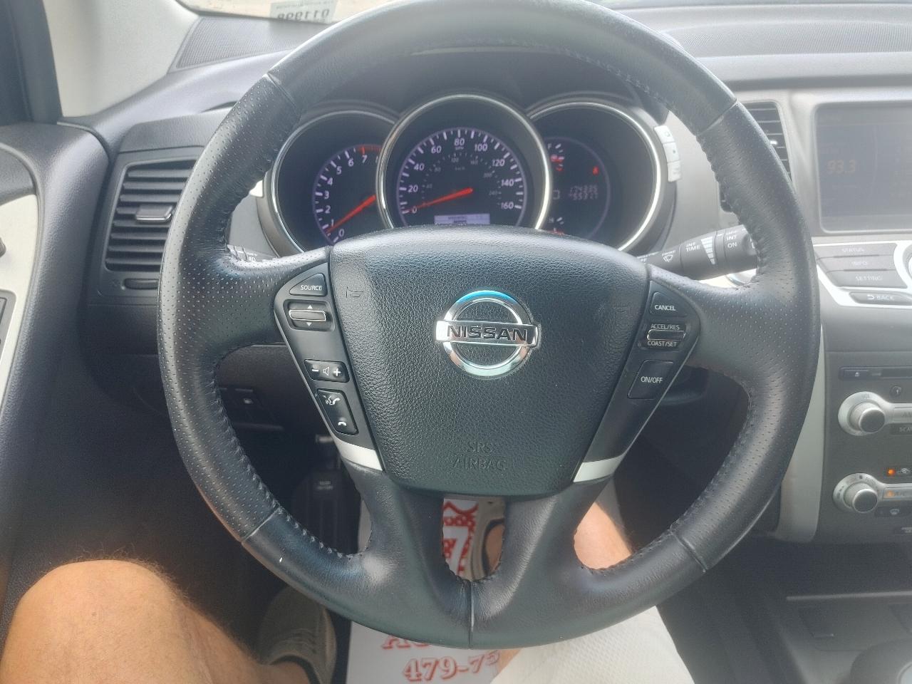 Nissan Murano SV 2013