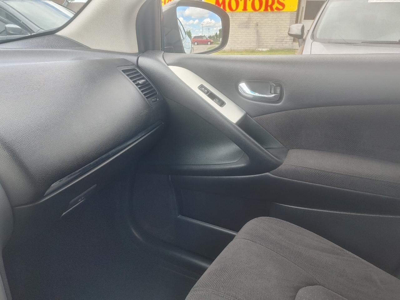 Nissan Murano SV 2013