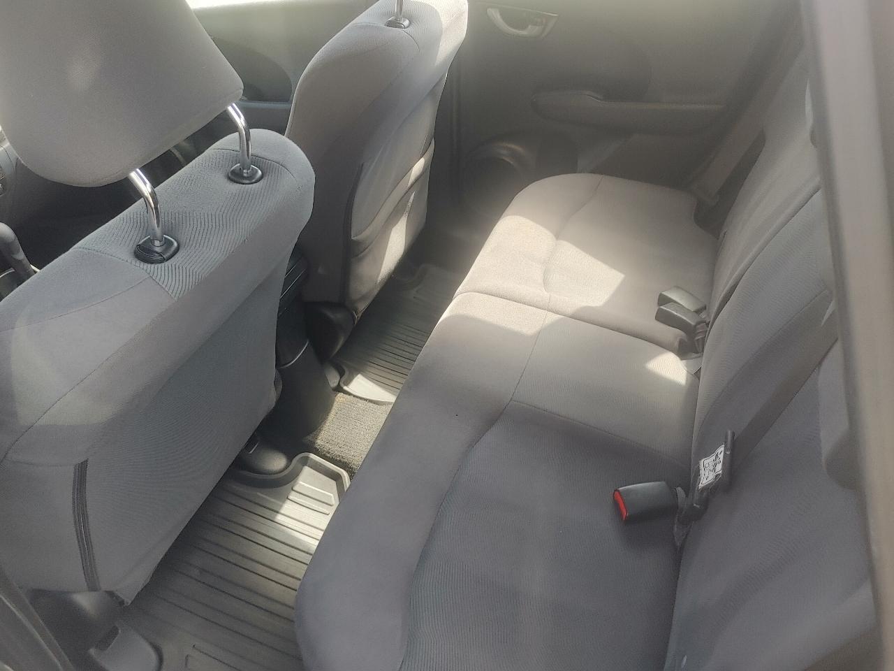 Honda Fit 5-Speed AT 2013