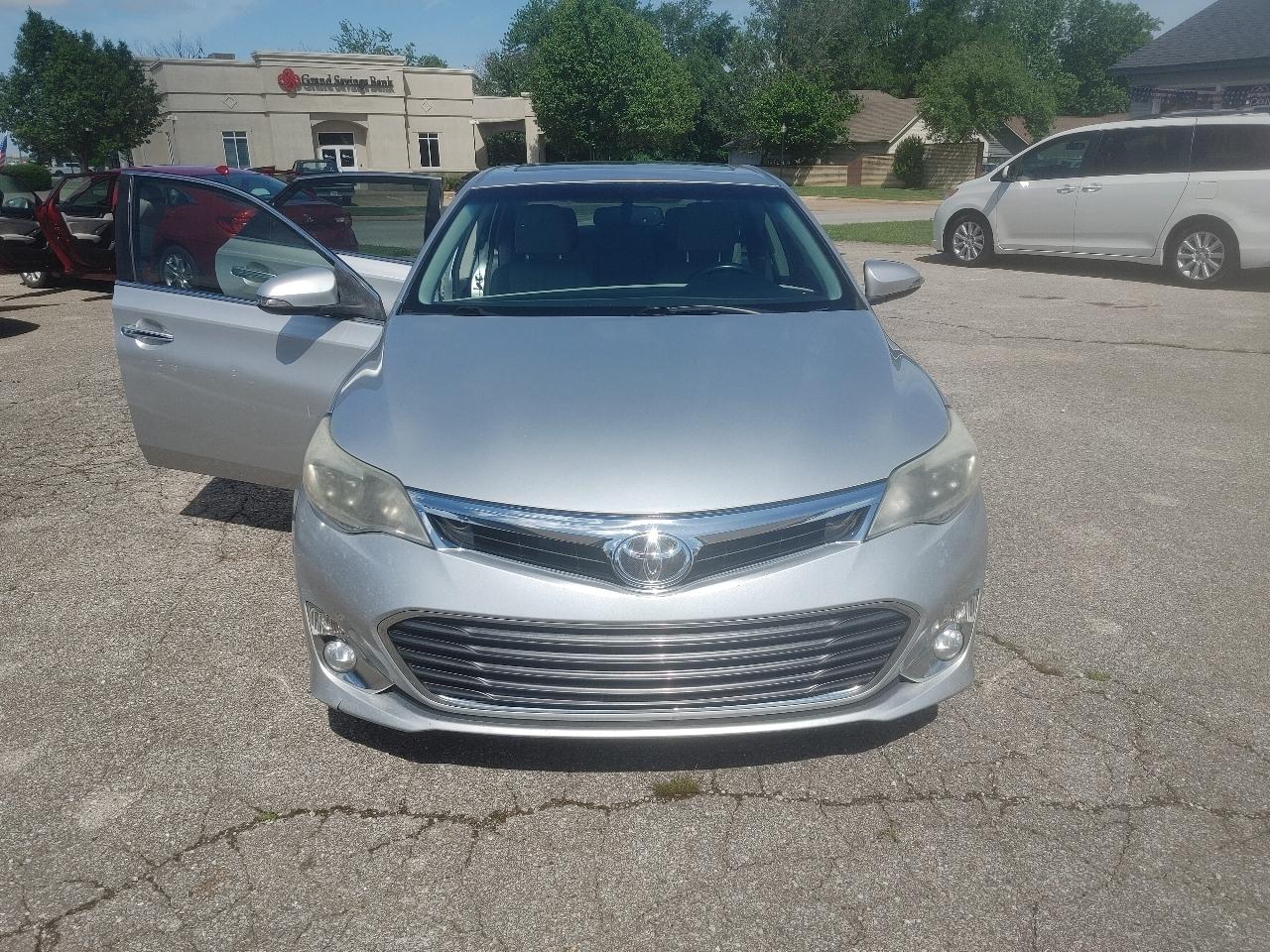 Toyota Avalon XLE 2013