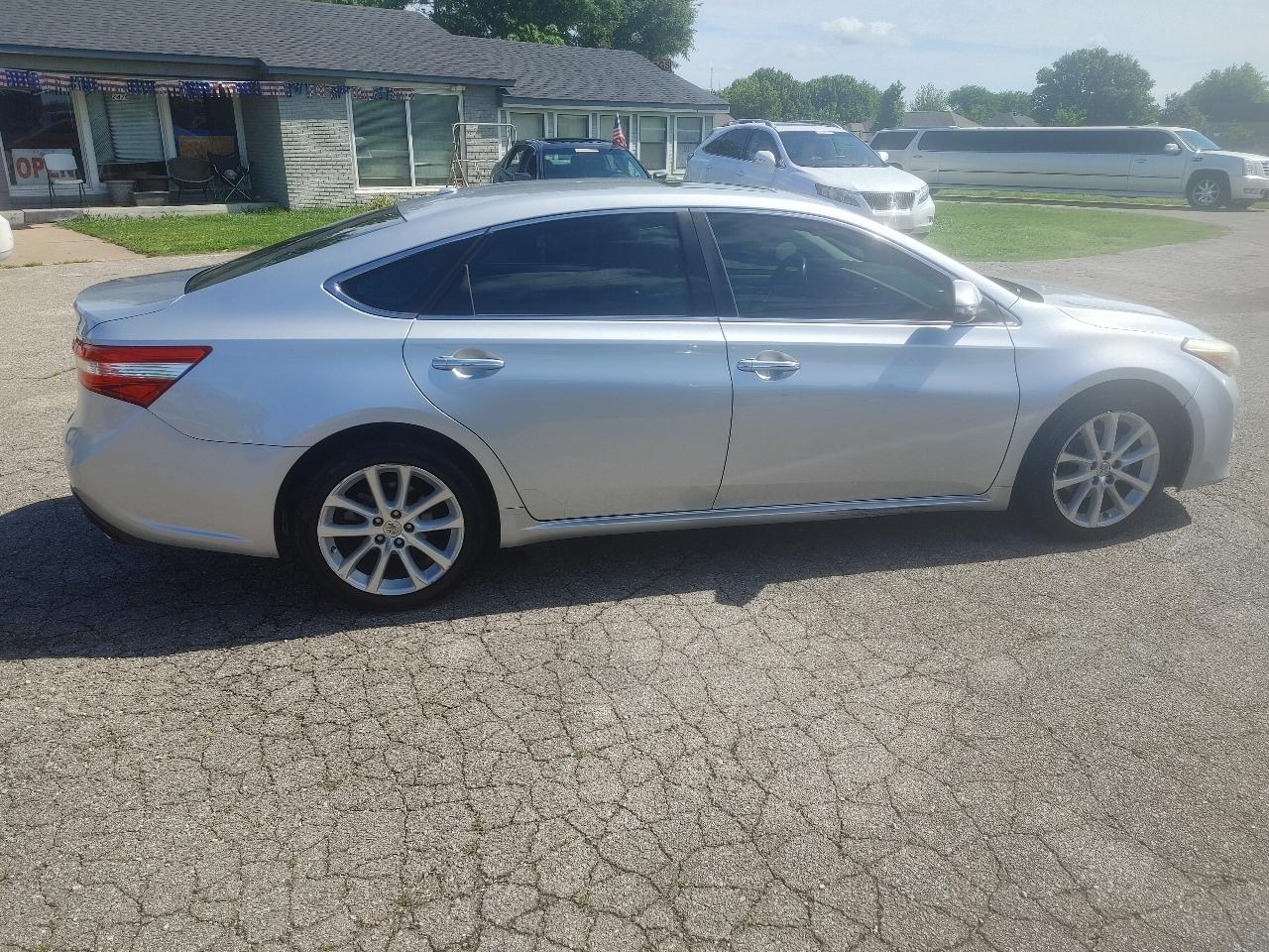Toyota Avalon XLE 2013