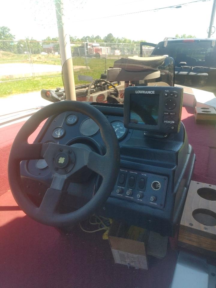 SeaArk Boats MC Bass 170  1997