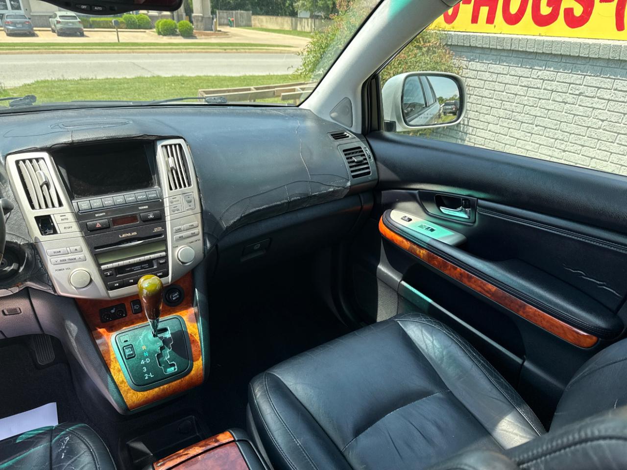 Lexus RX 330 4D SUV FWD 2004