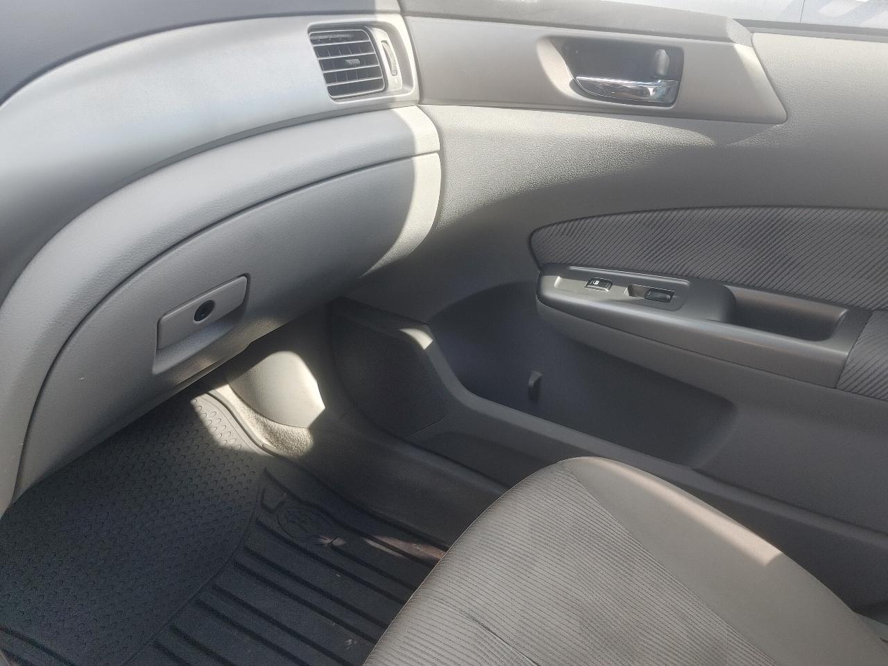Subaru Forester 2.5X Premium 2010