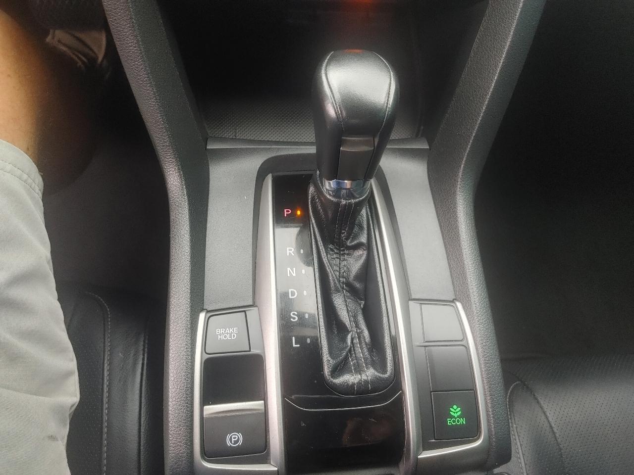 Honda Civic EX-L w/ Navigation 2017