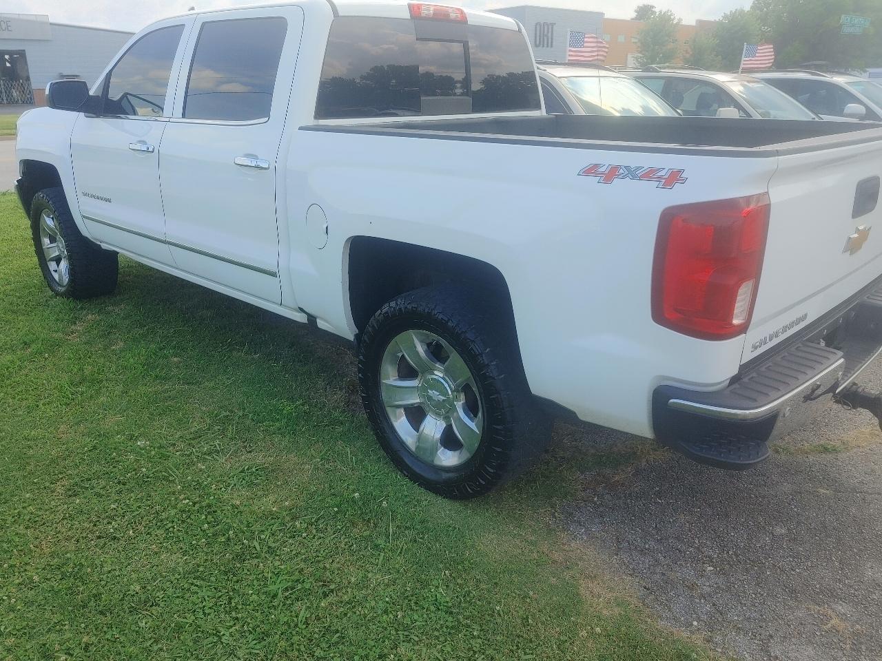 Chevrolet Silverado 1500 LTZ Crew Cab 4WD 2016