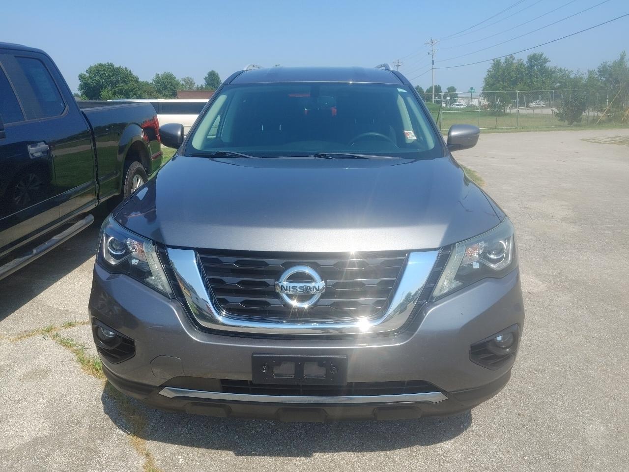 Nissan Pathfinder SV 4WD 2019