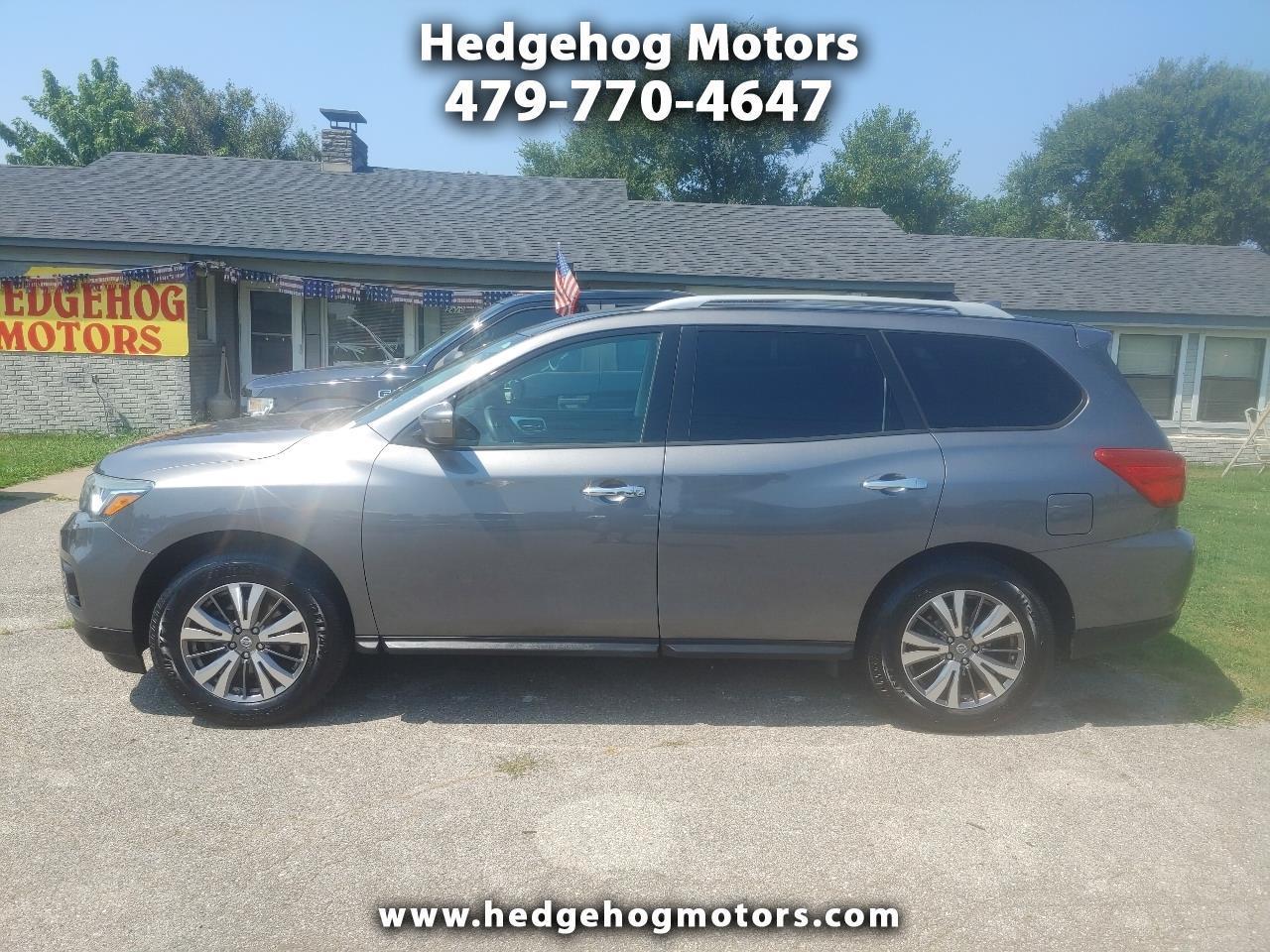 Nissan Pathfinder SV 4WD 2019