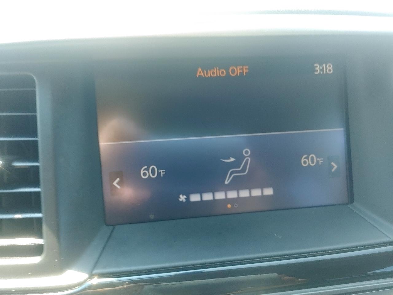 Nissan Pathfinder SV 4WD 2019