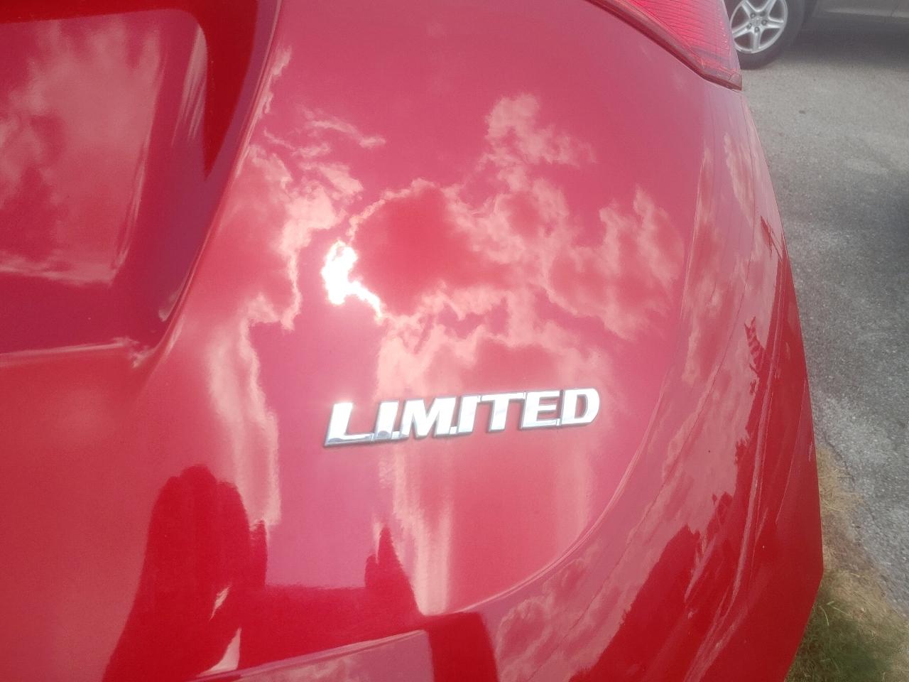 Toyota RAV4 Limited FWD 2014