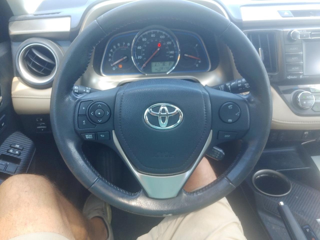 Toyota RAV4 Limited FWD 2014