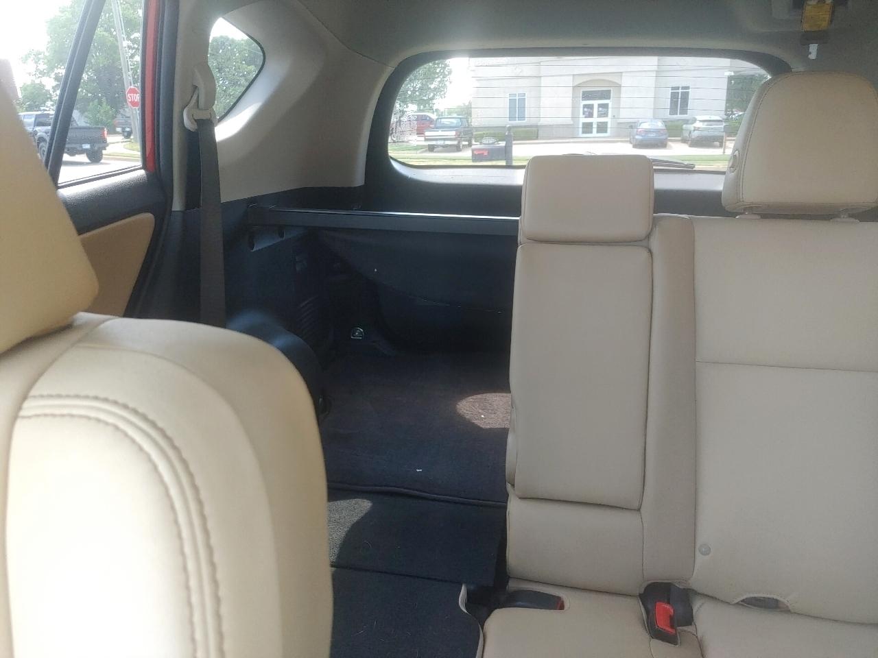 Toyota RAV4 Limited FWD 2014