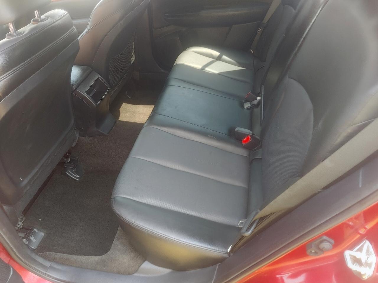Subaru Outback 2.5i Limited 2012
