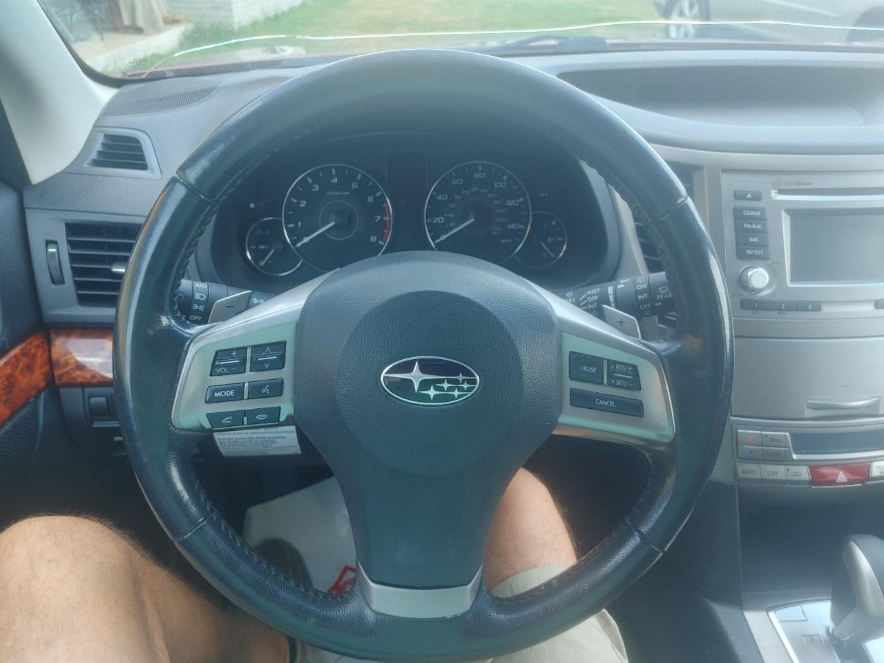 Subaru Outback 2.5i Limited 2012