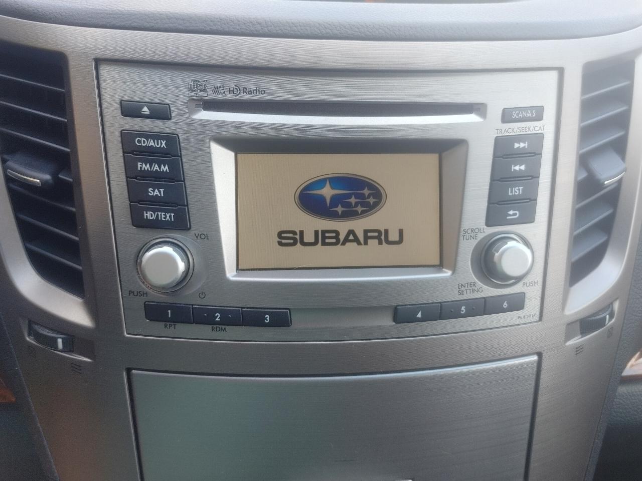 Subaru Outback 2.5i Limited 2012
